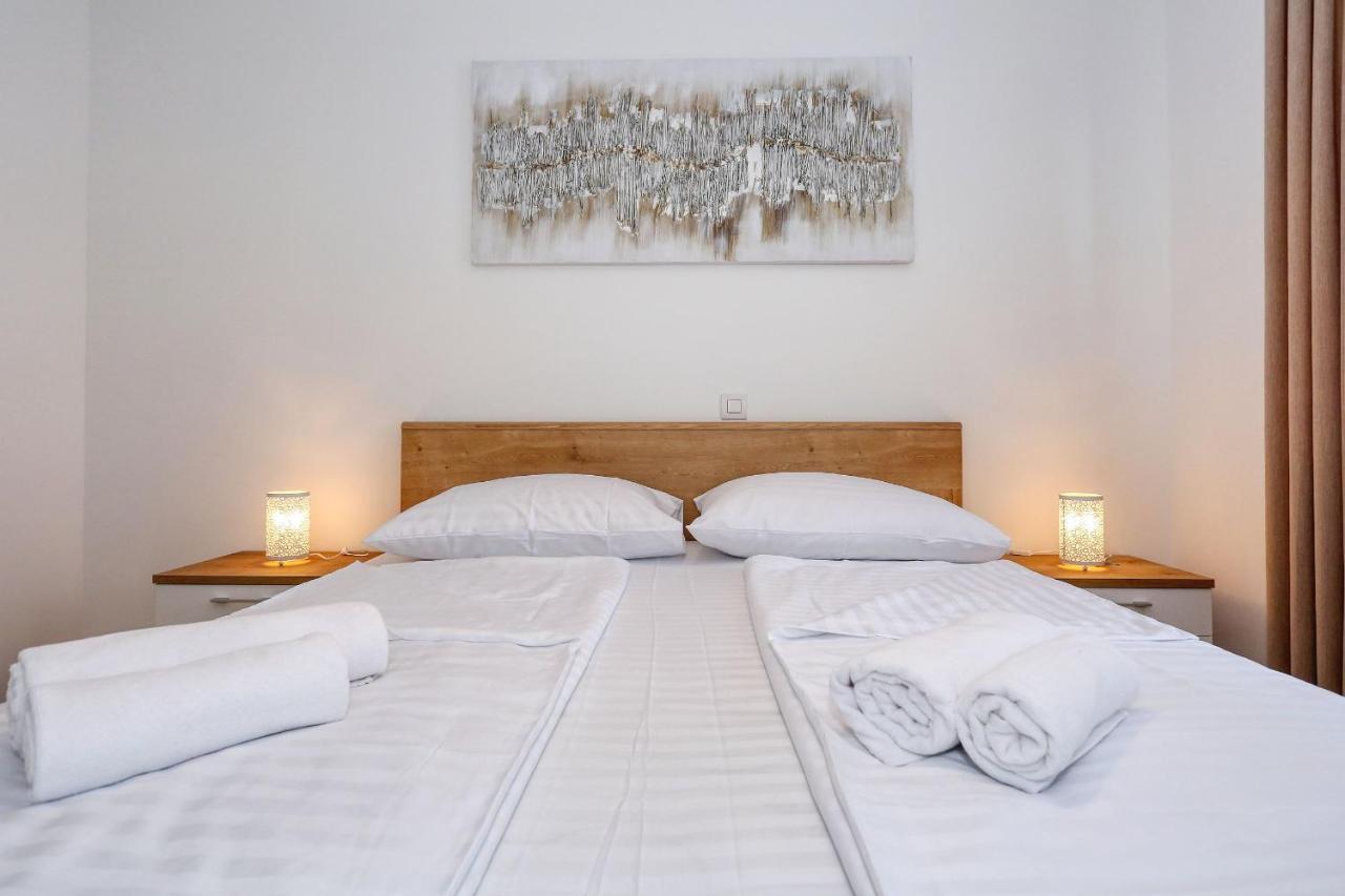 Apartments Luna With Free Parking 자다르 외부 사진