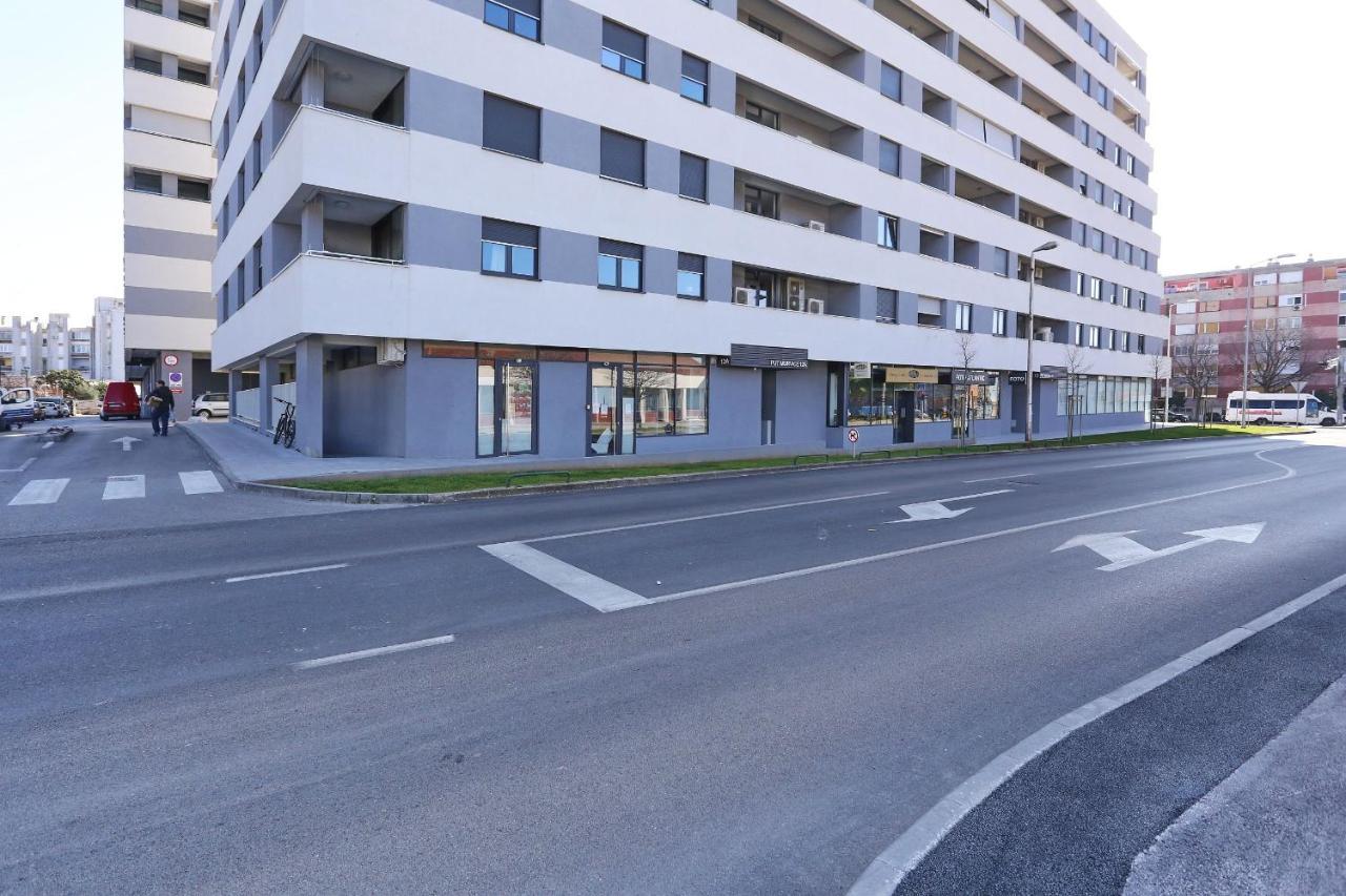 Apartments Luna With Free Parking 자다르 외부 사진