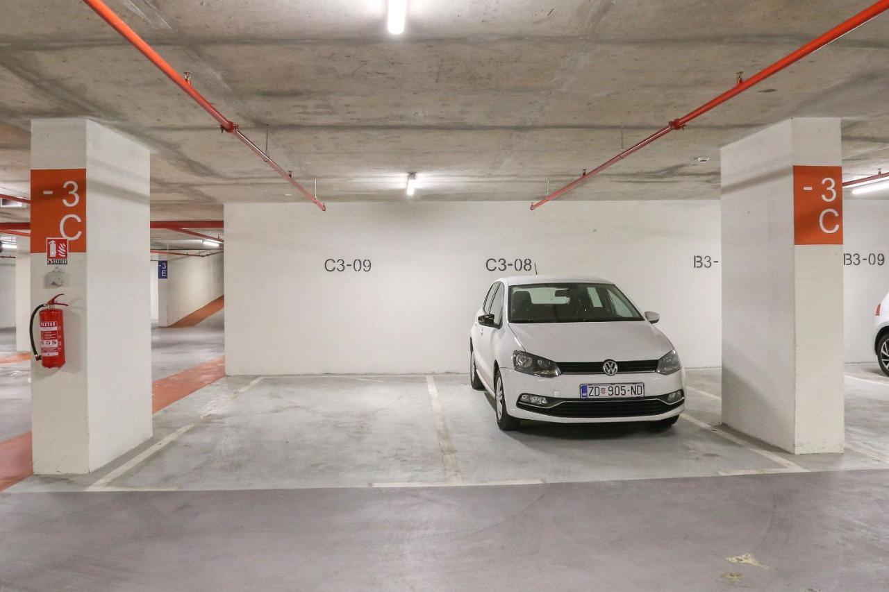 Apartments Luna With Free Parking 자다르 외부 사진