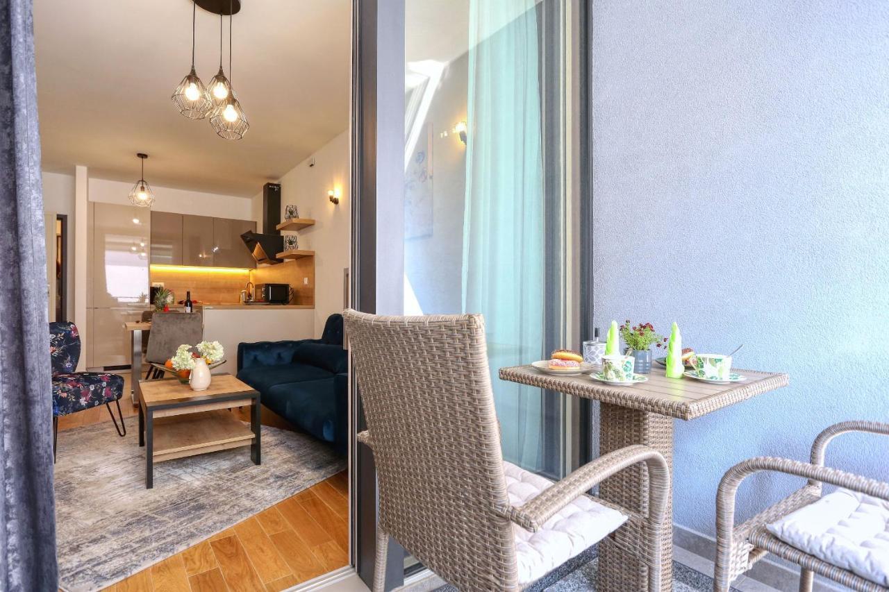 Apartments Luna With Free Parking 자다르 외부 사진