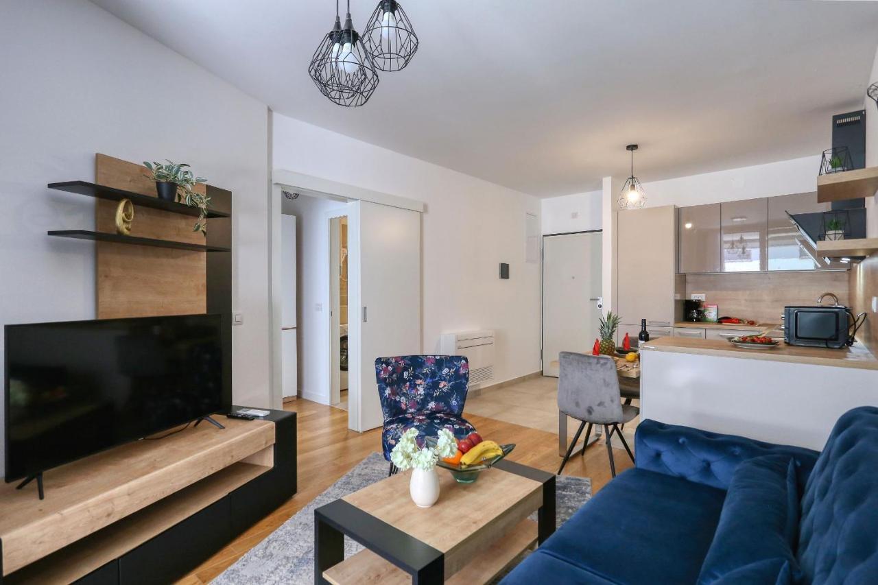 Apartments Luna With Free Parking 자다르 외부 사진